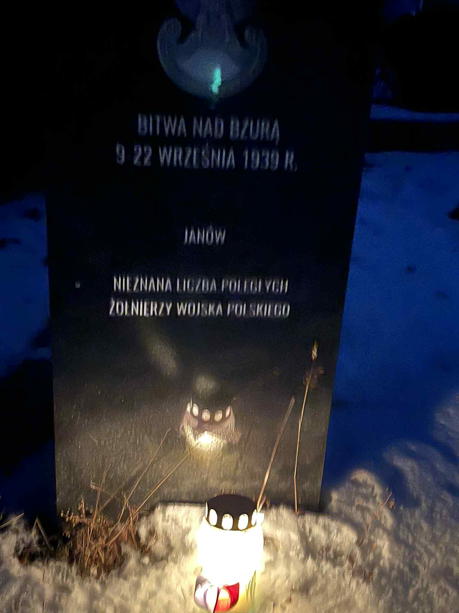 znicz pamięci dla poległych w bitwie nad Bzurą