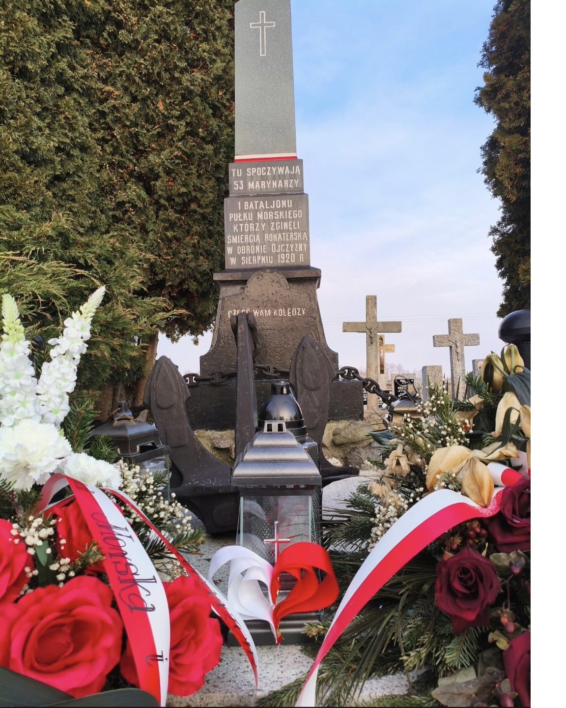 Mogiła zbiorowa 53 marynarzy 1 Batalionu Pułku Morskiego