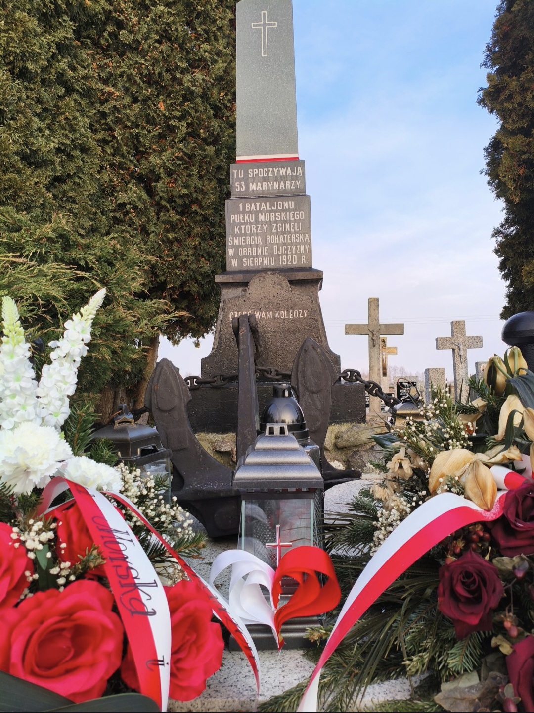 Mogiła zbiorowa 53 marynarzy 1 Batalionu Pułku Morskiego